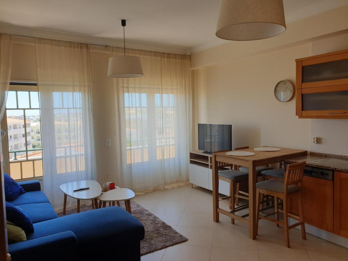 Oura Beach T1 Apartment Coral , Close To The Strip, Swimming Pool, Wi Fi, A/C Albufeira Eksteriør bilde